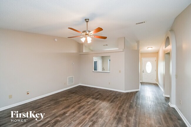 Building Photo - 12450 Harbor Winds Dr N