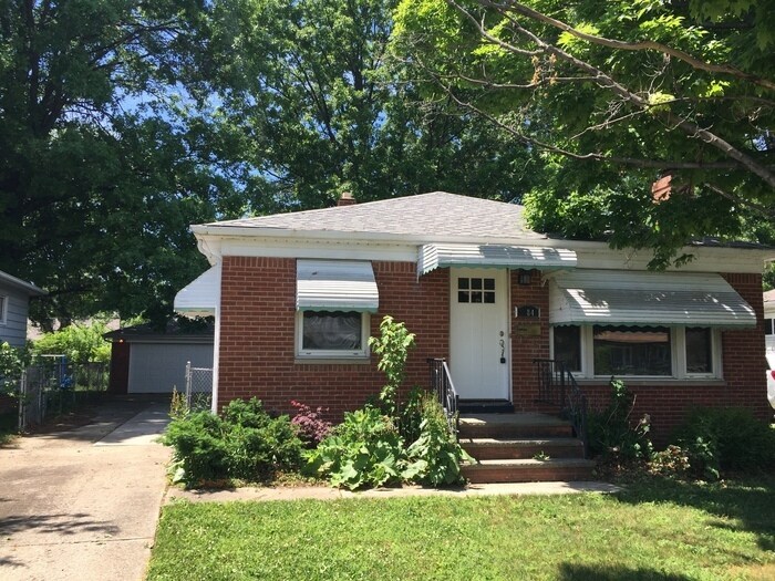 to your new home! House Rental in Willowick, OH