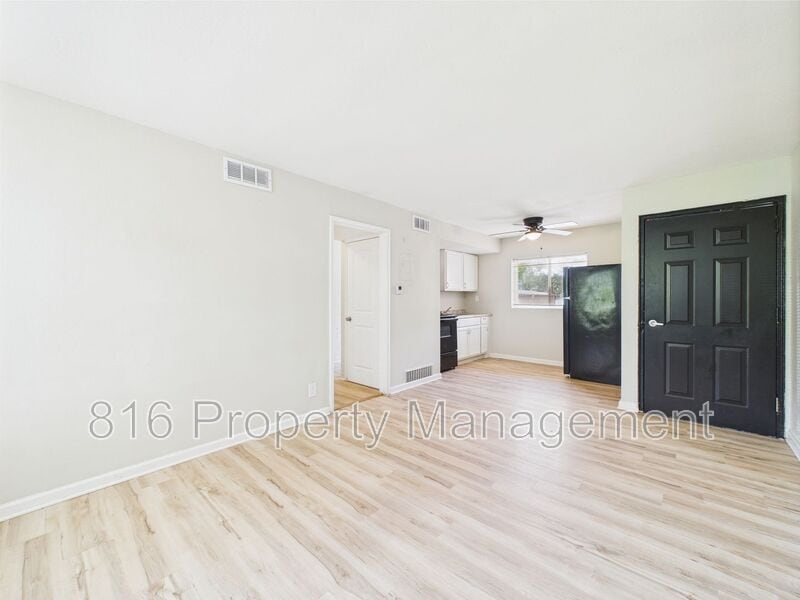 Primary Photo - 1625 Washington Blvd