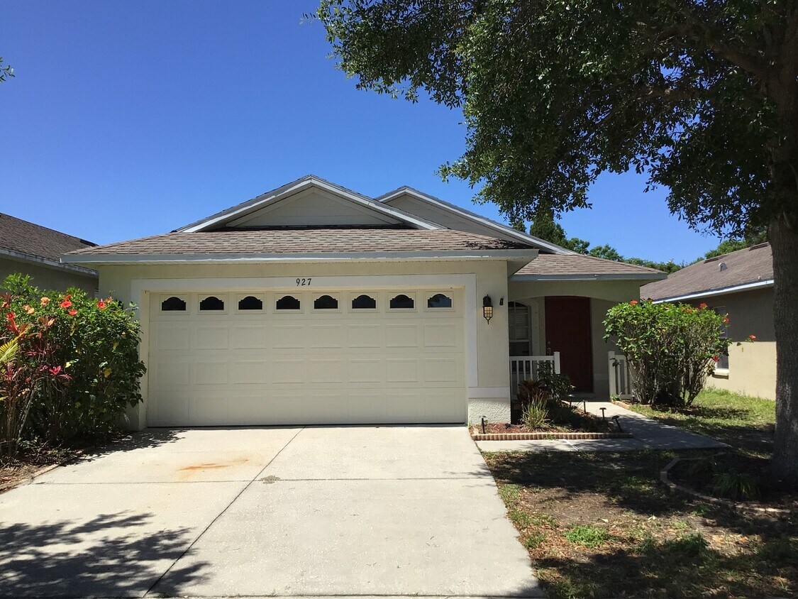 927 Windton Oak Drive House for Rent in Ruskin, FL