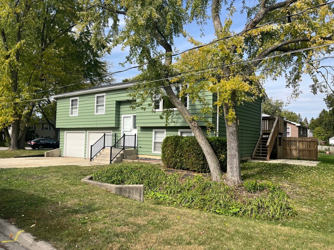 Building Photo - 1517 Sherman Ave