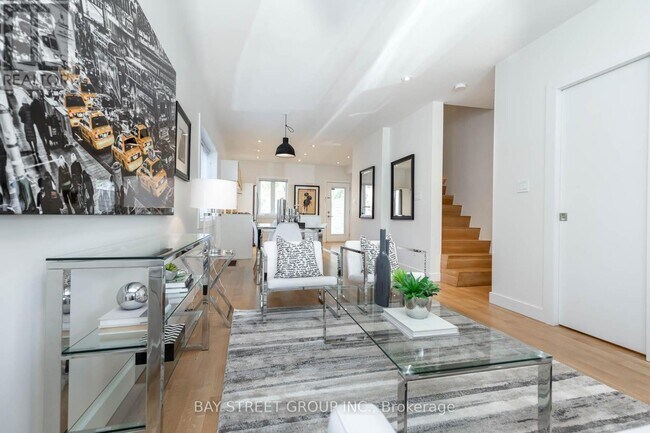 Photo du bâtiment - 173 Duplex Ave