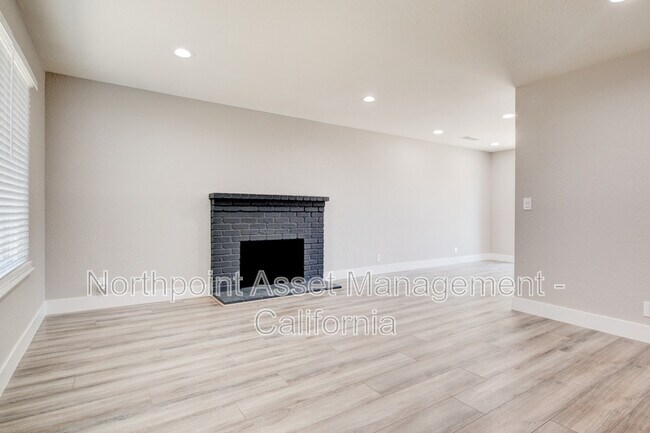 Foto del edificio - 6820 37th Ave
