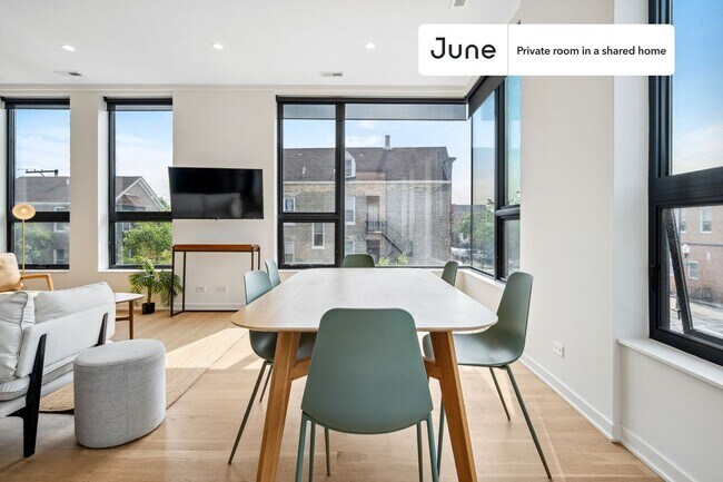Foto del edificio - Room in Shared 4 bed/3 bath home