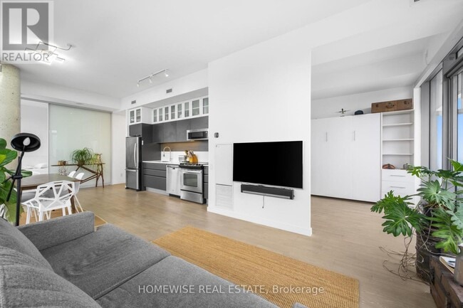 Building Photo - 70 Distillery Lane