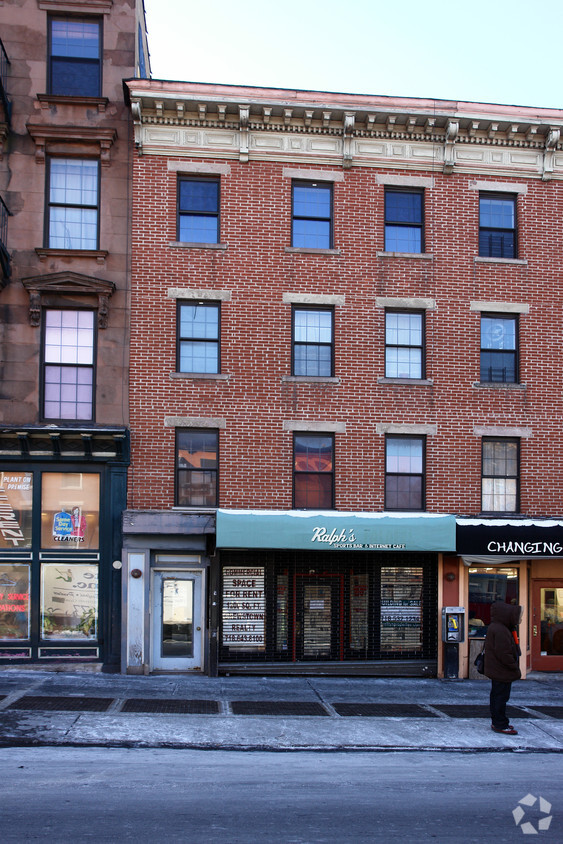 Primary Photo - 690-694 Fulton St