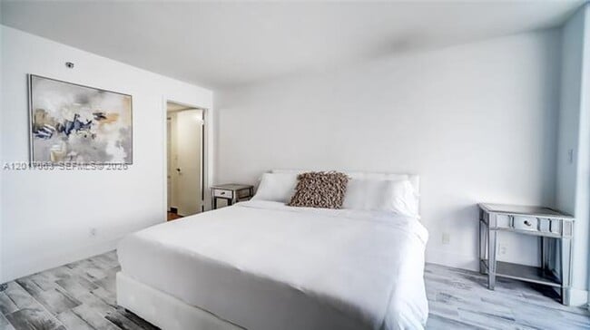 Photo - 2401 Collins Ave Apartment
