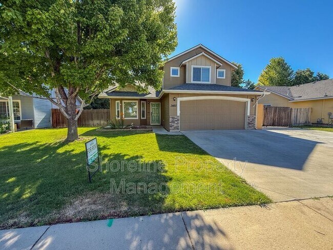 Building Photo - 3420 N Oakstone Ave