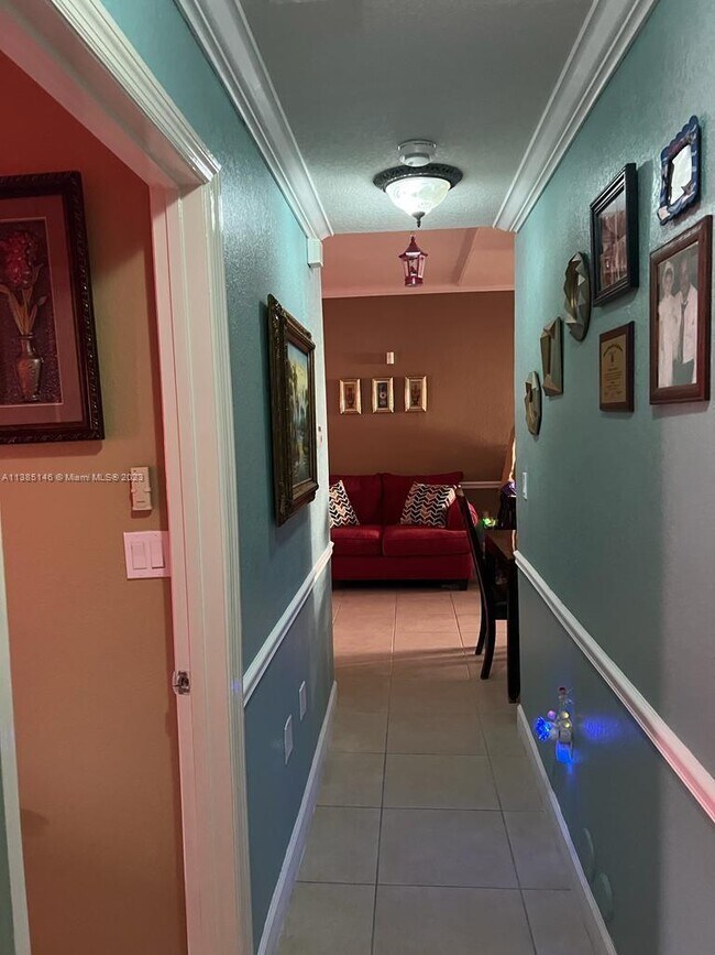 Building Photo - 6671 W 22nd Ct