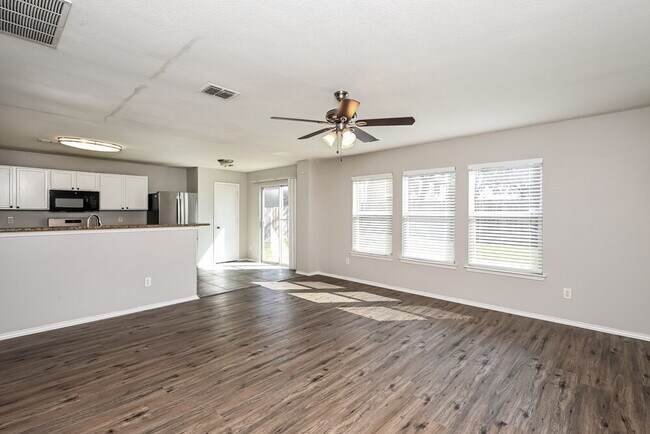 Foto del edificio - 4649 Sea Ridge Dr