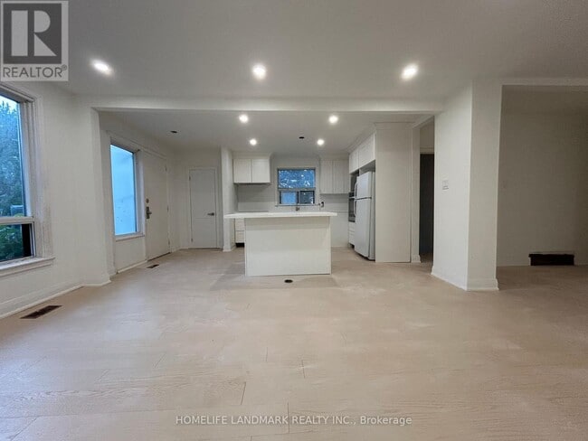 Building Photo - 265 Neal Dr