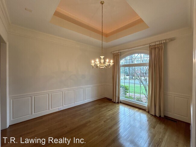 Foto del edificio - 3 br, 3.5 bath House - 2735 Sharon Road