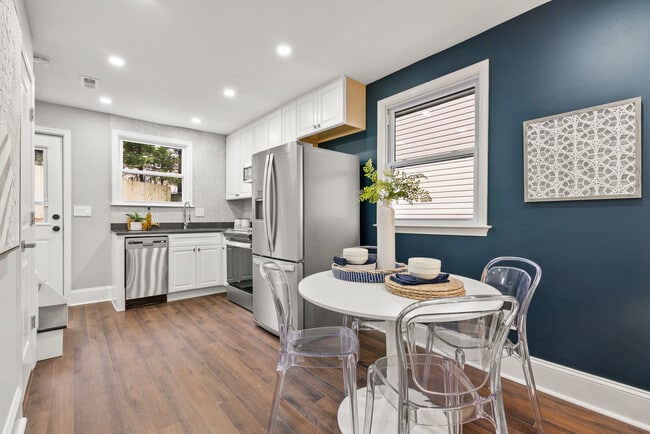 Cocina - 612 44th St NE