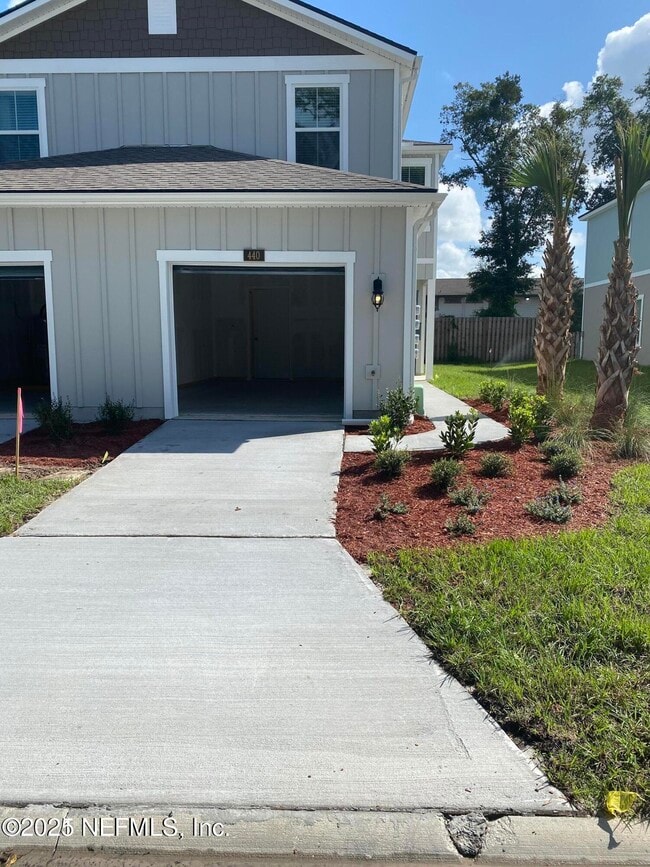 Building Photo - 7652 Legacy Trl