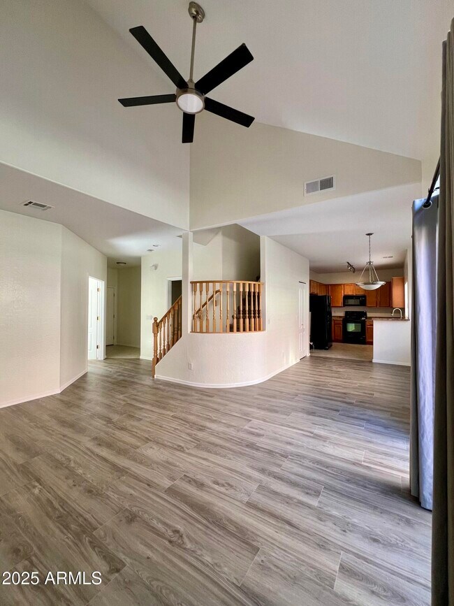 Foto del edificio - 1015 S Val Vista Dr