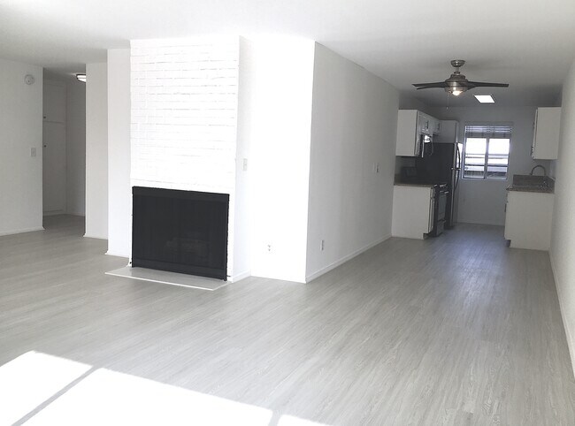 Planta abierta - 1236 Amherst Ave