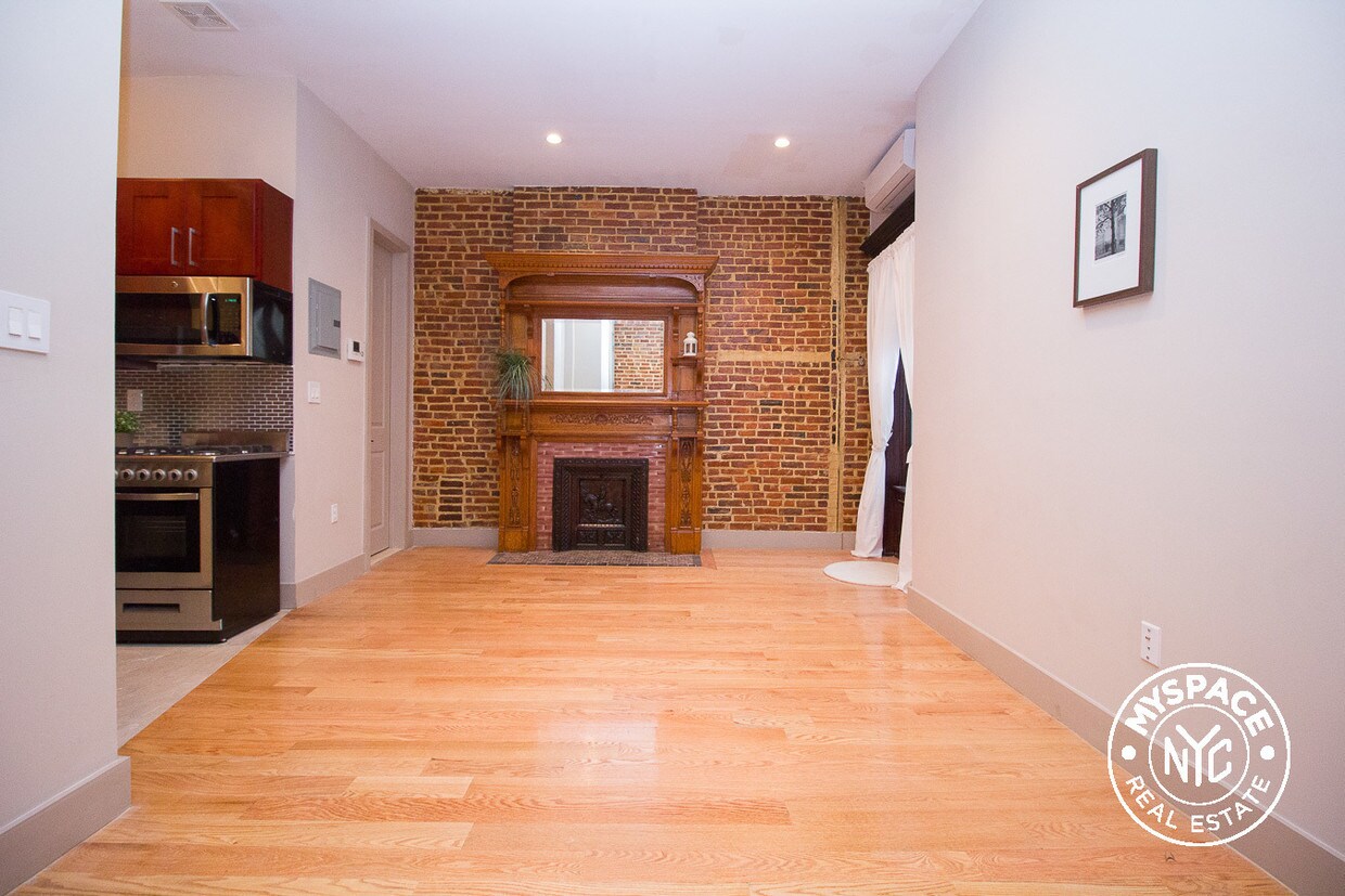 Primary Photo - 57 Halsey St