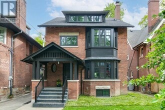 Building Photo - 111 Roxborough Dr