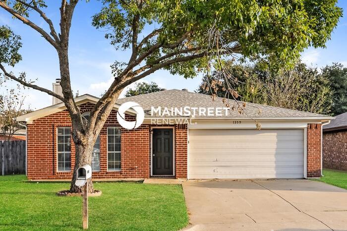 Primary Photo - 3 Bedroom Pet-Friendly Home in Fort Worth,...