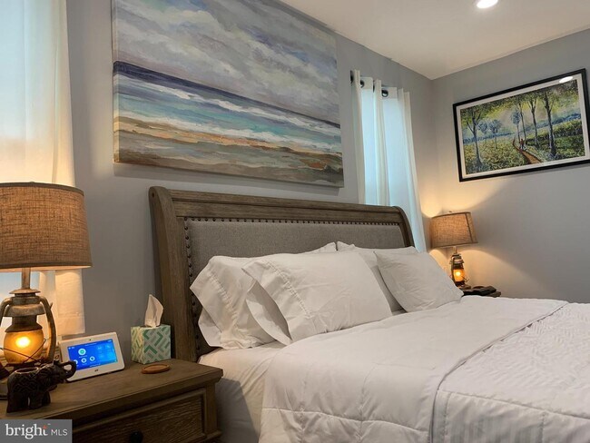 Foto del edificio - 526 Tuckerman St NW
