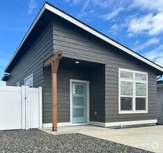 Building Photo - 6640 W 36th Pl