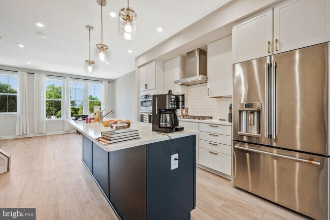 Building Photo - 2820 Dart Dr