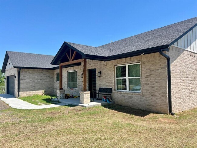 Foto del edificio - 2241 Old Hwy 81