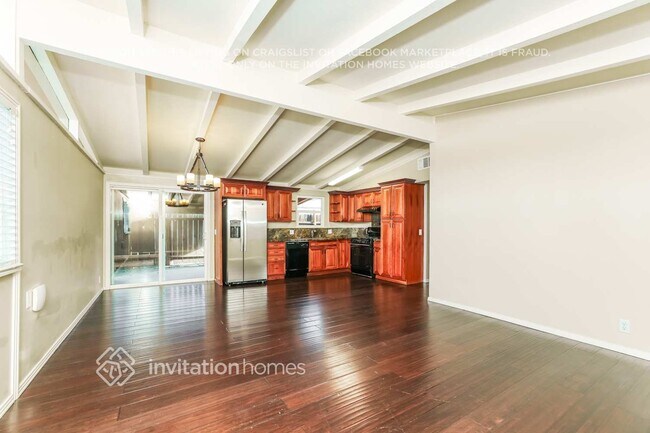 Foto del edificio - 1467 Michigan St