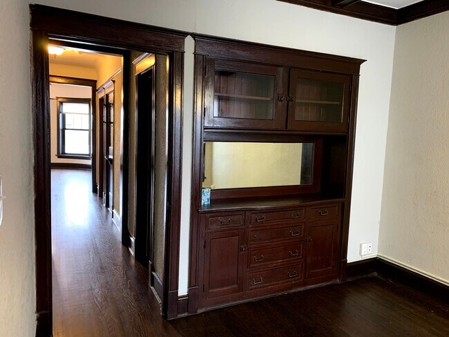 Dining Room built in - 3820 W North Ave