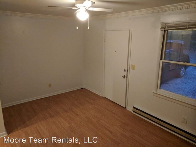 Building Photo - 1 br, 1 bath Apartment - 92 Rural Retreat Dr.