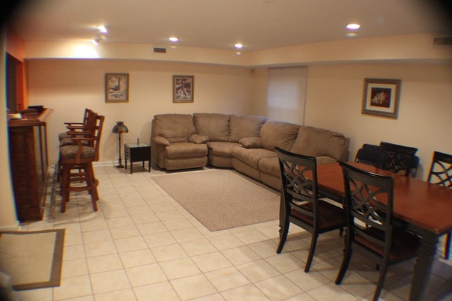 Living/Dining area - 105 Jewett Pl