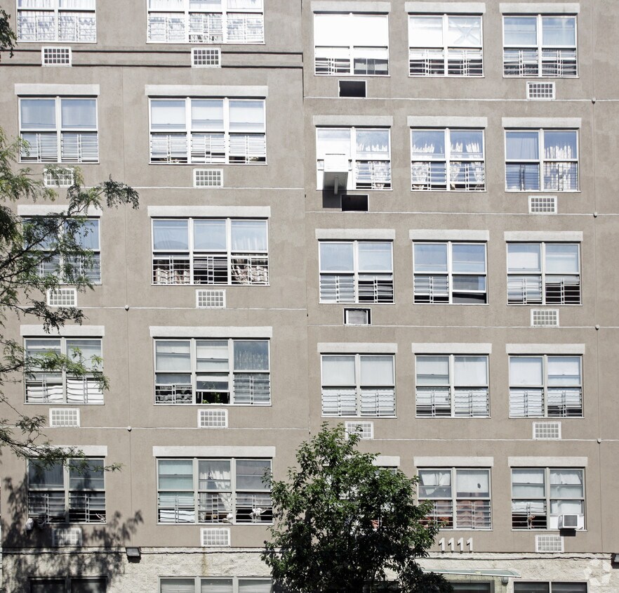 Foto del edificio - 1111 Gerard Ave