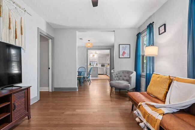 Foto del edificio - 2 Mead Dr