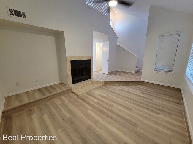 Building Photo - 2 br, 2 bath House - 907 Navidad