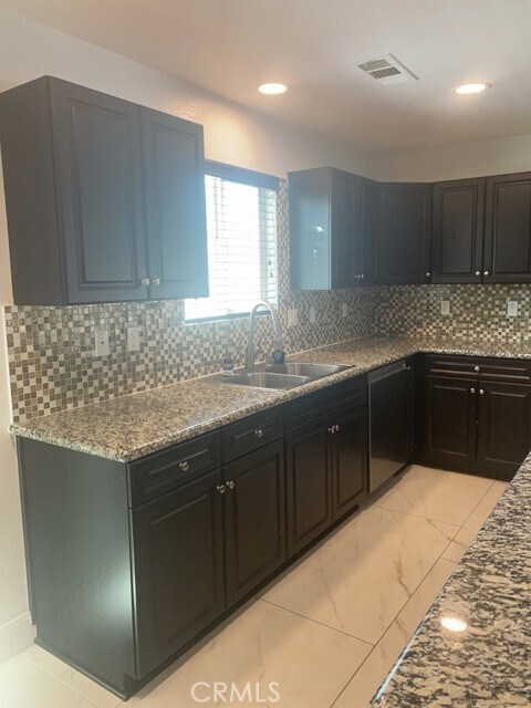 Foto del edificio - 26539 Vineland Cir
