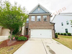 Building Photo - 713 Newlyn Dr