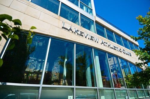 Foto del edificio - 632 W Addison St