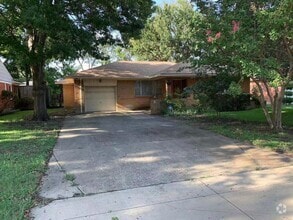 Building Photo - 413 Frances Way