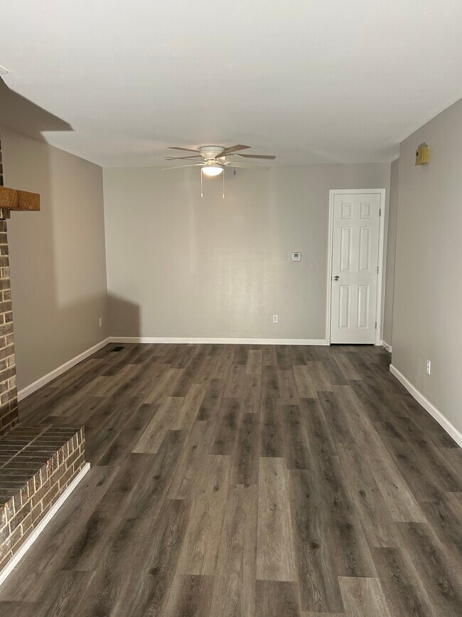 Foto del edificio - 35 Edgebrooke Dr