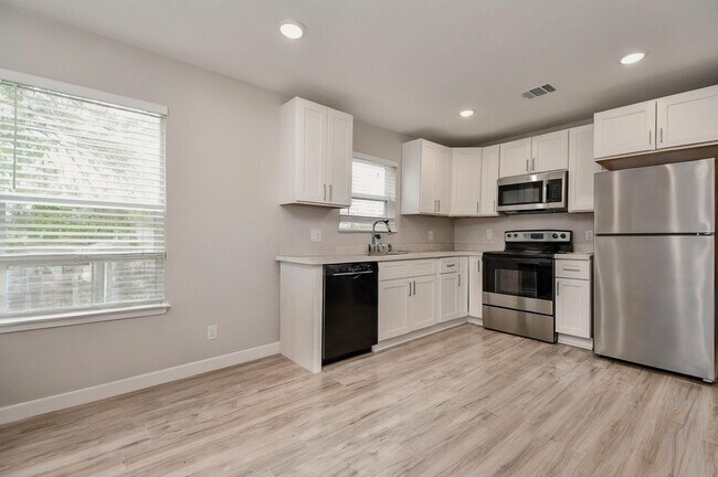 Foto del edificio - 5615 Barremore St