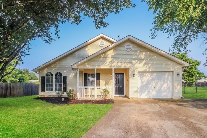Foto principal - 421 Raspberry Ln