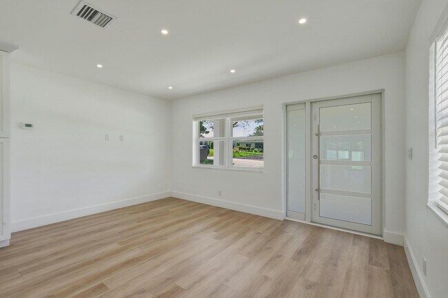 Foto del edificio - 461 SW 1st St