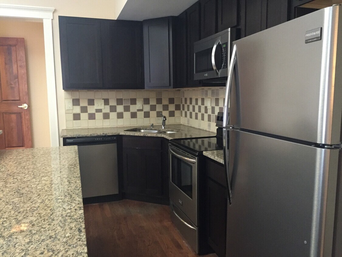 Foto principal - 318 Greenup St