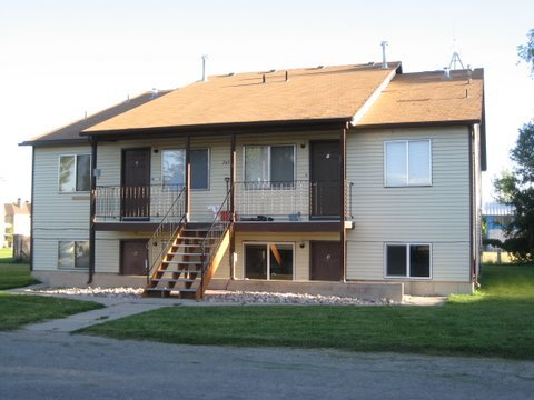 Building Photo - 745 S Vernal Ave
