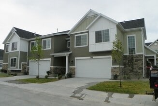 Building Photo - 381 Corral Creek Dr