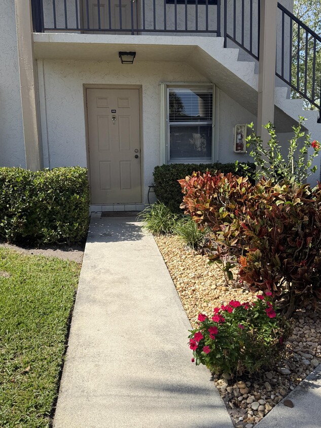 Primary Photo - 3051 SE Aster Ln