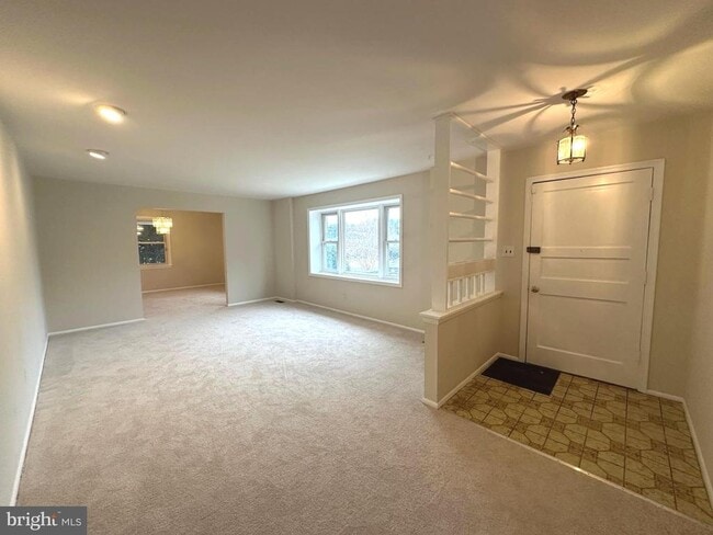 Foto del edificio - 4037 Olney Laytonsville Rd