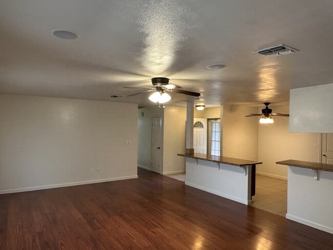 Building Photo - 1351 Bugatti Ct