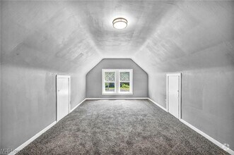 Building Photo - 754 Parkwood Dr