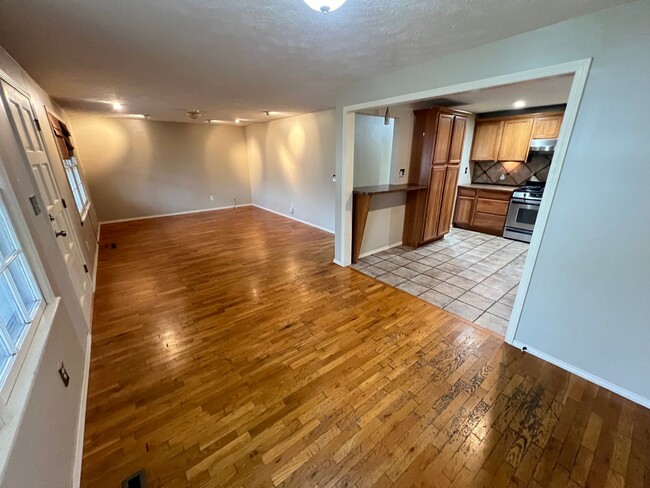 Foto del edificio - 3 Bed 2 Bath Springfield, Missouri